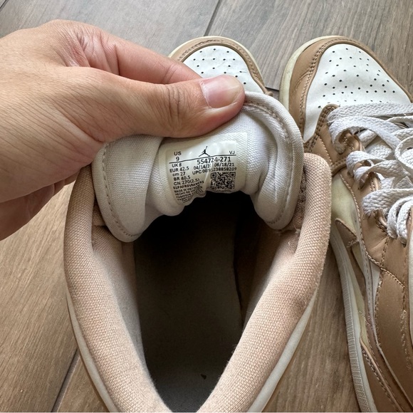 Nike Air Jordan Retro 1 Cream Shoes - Picture 8 of 8